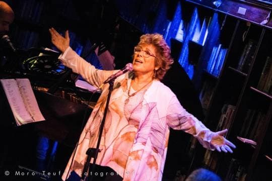 Imagen de Miriam Martino presenta Voces en mi canto