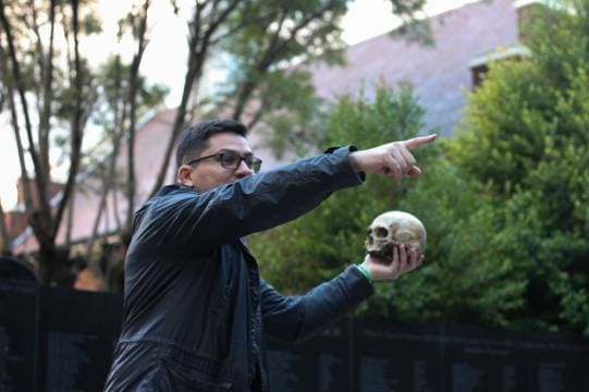 Imagen de Shakespeare en el cementerio